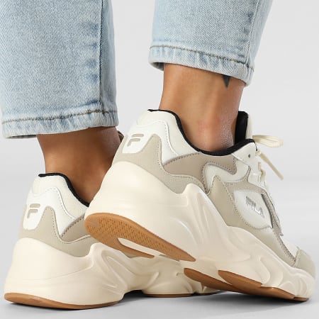 White Fila Pour Fille Taille 34 Fila SANDBLAST Blanc Chaussure Pas