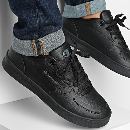 Champion - Baskets Newman S22470 Triple Black