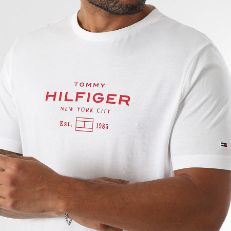 Tommy Hilfiger - Tee Shirt Regular Fit Stack Graphic 0002 Blanc