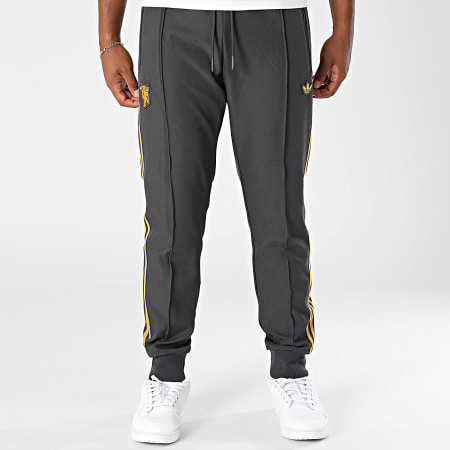 Adidas Originals - Pantalon Jogging A Bandes Manchester United FC Icon JN2815 Gris Anthracite