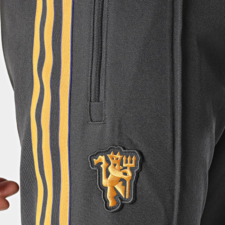 Adidas Originals - Pantalon Jogging A Bandes Manchester United FC Icon JN2815 Gris Anthracite