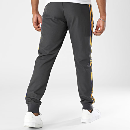 Adidas Originals - Pantalon Jogging A Bandes Manchester United FC Icon JN2815 Gris Anthracite