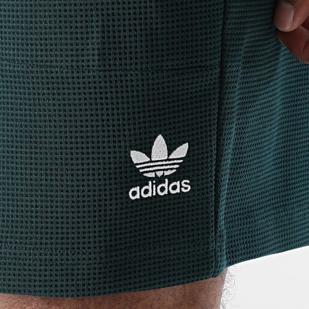 Adidas Originals - Short Jogging Essential Waffle JW1040 Vert Bouteille