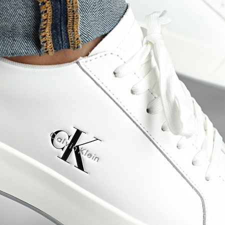 Calvin Klein - Cupsole Laceup Piel 1437 Blanco Brillante Negro Sneakers