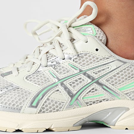 Asics - Baskets Femme Gel 1130 1202A164 Pale Oak Menthol