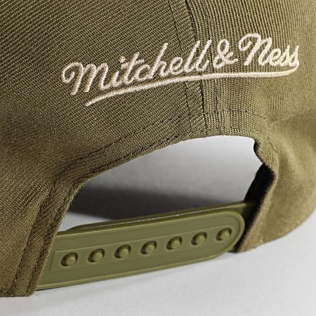 Mitchell and Ness - Casquette NBA Fashion Basic Pro Boston Celtics HP12962 Vert Kaki