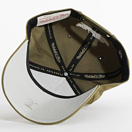 Mitchell and Ness - Casquette NBA Fashion Basic Pro Boston Celtics HP12962 Vert Kaki