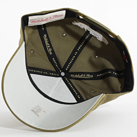 Mitchell and Ness - Casquette NBA Fashion Basic Pro Chicago Bulls HP12962 Vert Kaki