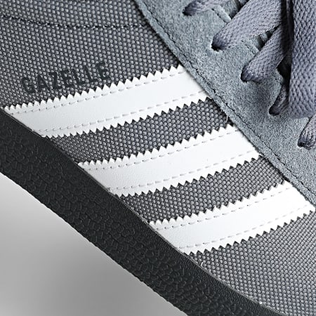 Adidas Originals - Baskets Gazelle JR6294 Onix Footwear White Carbon
