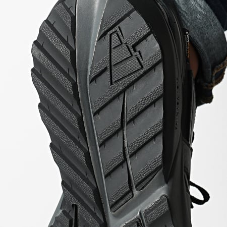Adidas Sportswear - Baskets Lightblaze ATR JP7772 Core Black Grey Six
