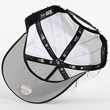 New Era - Casquette 9Fifty Satin Pinstripe Chicago White Sox 60724059 Blanc Noir