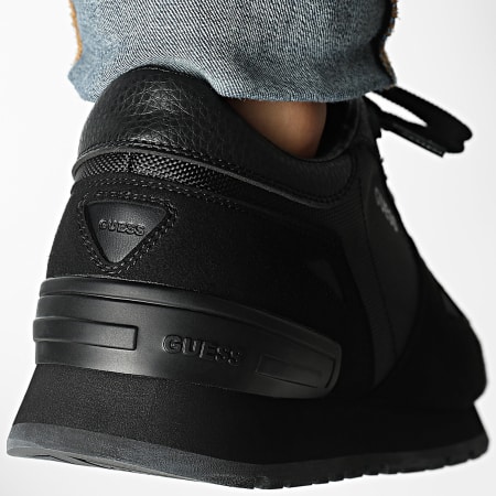 Guess - Baskets FMTTREFAB12 Black