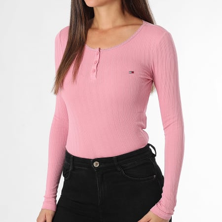 Tommy Jeans - Tee Shirt Manches Longues Femme Irregular Rib 1575 Rose