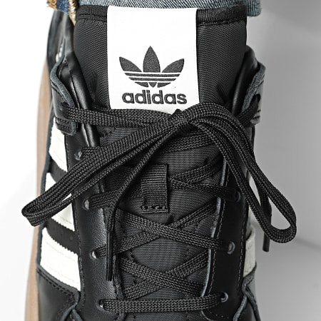 Adidas Originals - Baskets Forum Low CL JQ0208 Core Black Cloud White Gum M2