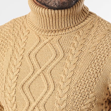 Armita - Maglione con scollo a rotelle color cammello 157