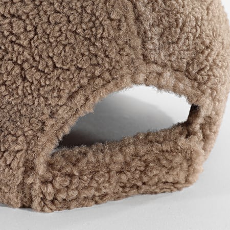 Guess - Casquette Sherpa AW5439POL01 Beige Doré