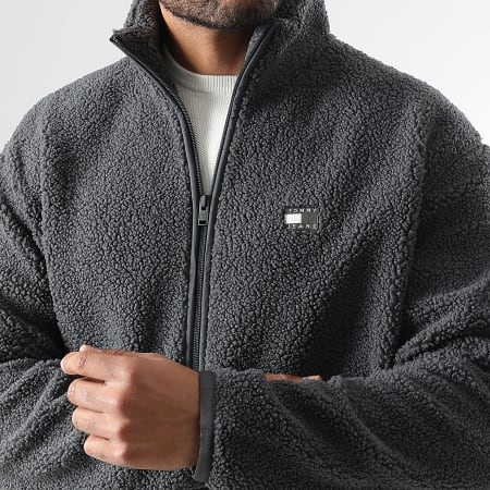 Tommy Jeans - Veste Sherpa Zippée Relaxed Fit Badge 2078 Gris