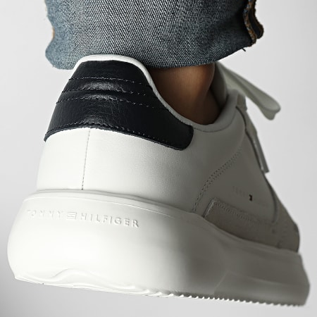 Tommy Hilfiger - Baskets Modern Lightcup Leather 5636 Ecru
