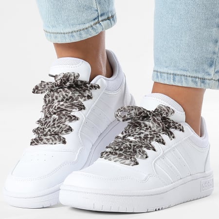 Adidas Sportswear - Baskets Femme Hoops 3 Low Classic GW0433 x SUPERLACED Lacets Léopard Beige
