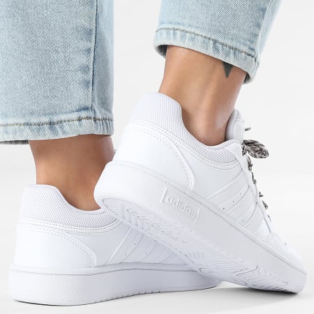 Adidas Sportswear - Baskets Femme Hoops 3 Low Classic GW0433 x SUPERLACED Lacets Léopard Beige