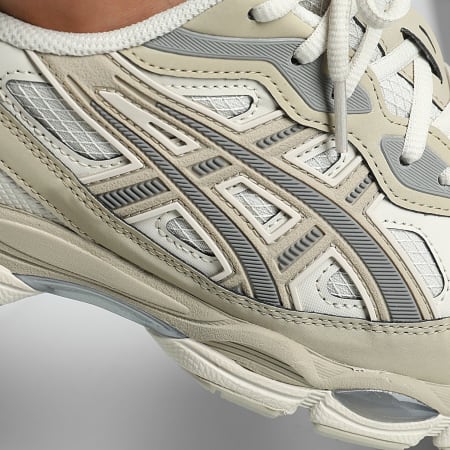 Asics - Tênis Gel NYC RGD 1203A735 Cinza Fumaça Lã