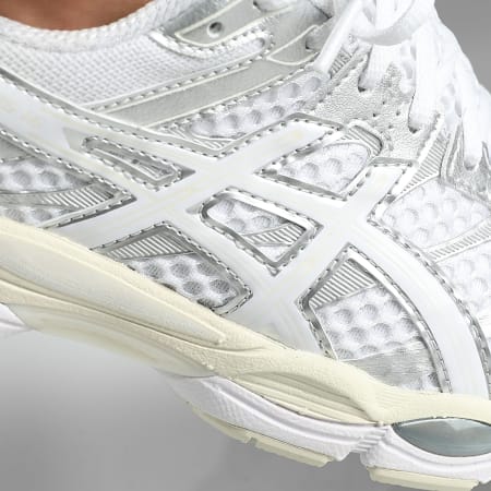 Asics - Sneaker Gel Cumulus 16 1203A733 Bianco