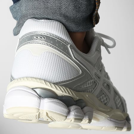 Asics - Sneaker Gel Cumulus 16 1203A733 Bianco