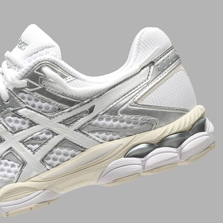 Asics - Sneakers Gel Cumulus 16 1203A733 White