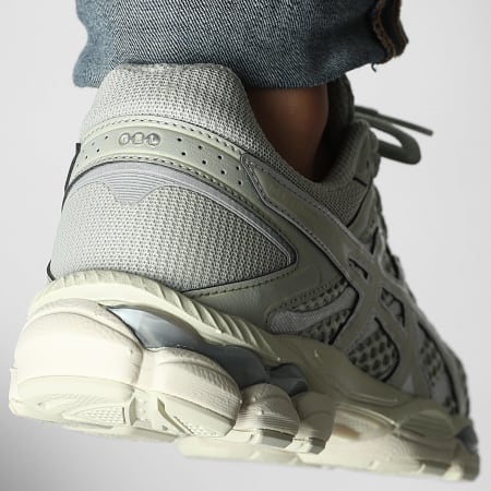 Asics - Baskets Gel Cumulus 16 1203A733 Dried Leaf Green