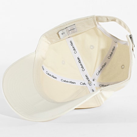 Calvin Klein - Casquette Monogram Embroidery 5002 Beige