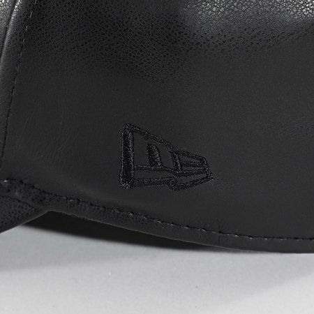 New Era - Casquette Simili Cuir M-Crown 9Forty LA Lakers 60759037 Noir