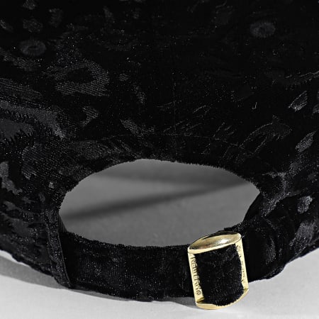 New Era - Women's Leopard Velvet 9Forty NY 60758950 Black Gold Cap