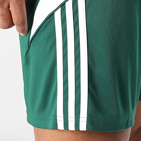 Adidas Sportswear - Short Jogging A Bandes Tiro 24 IS1410 Vert Foncé Blanc