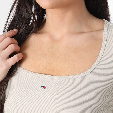 Tommy Jeans - Tee Shirt Manches Longues Femme Soft Rib 1836 Beige