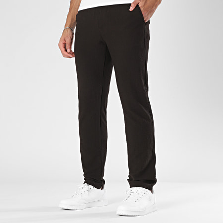 Classic Series - Pantalón Texturado 974 Marrón Oscuro