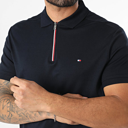 Tommy Hilfiger - Polo Manches Courtes Regular Fit Zippé Liquid Cotton 1613 Bleu Marine