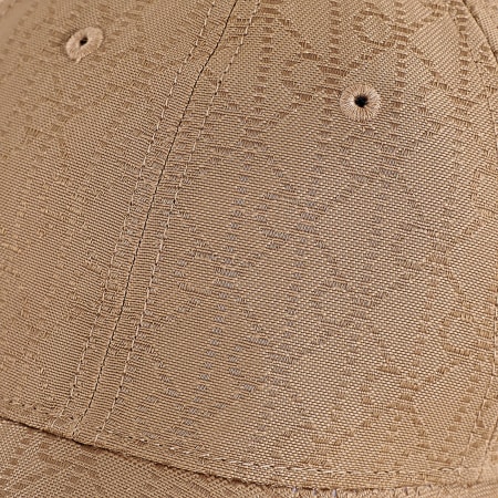 Calvin Klein - Casquette Emblem Cordura 5049 Camel