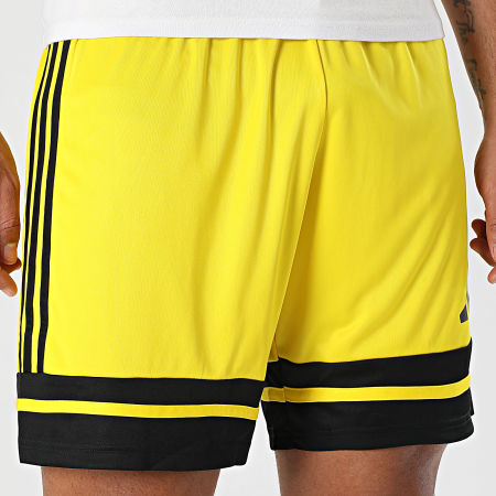 Adidas Sportswear - Short Jogging Squa 25 JH3403 Jaune Noir