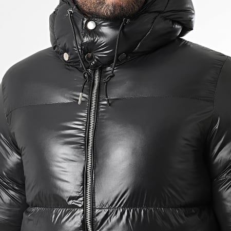 KZR - Plumífero con capucha 200 Negro