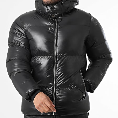 KZR - Plumífero con capucha 200 Negro