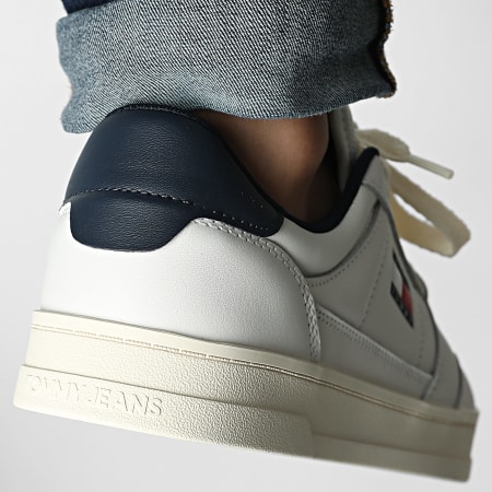 Tommy Jeans - Baskets TJM The Greenwich New Essential 1574 Ecru Dark Night Navy