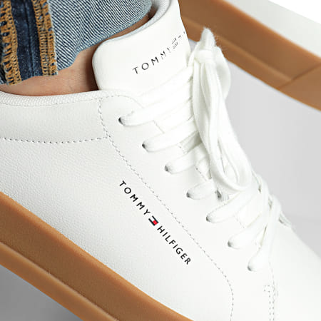 Tommy Hilfiger - Baskets Court Leather Detail Essential 5367 Ecru Arctic Spruce