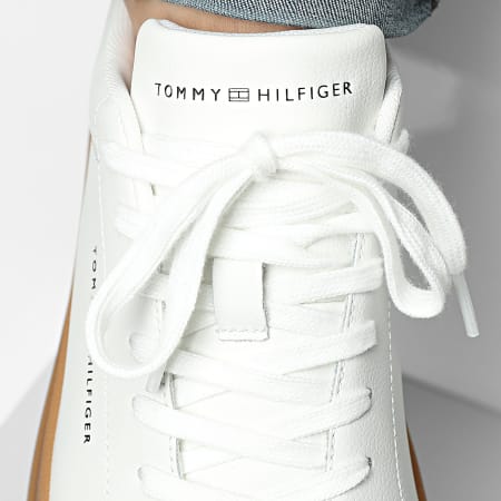 Tommy Hilfiger - Baskets Court Leather Detail Essential 5367 Ecru Arctic Spruce