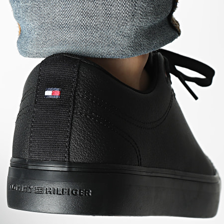 Tommy Hilfiger - Baskets Hi Vulc Core Low Leather II Essential 5511 Triple Black