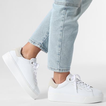 Tommy Hilfiger - Baskets Femme Chic Platform Cupsole 9021 White Soft Cream