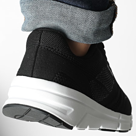 Tommy Hilfiger - Baskets Modern Comfort Run Tech Knit 5720 Black