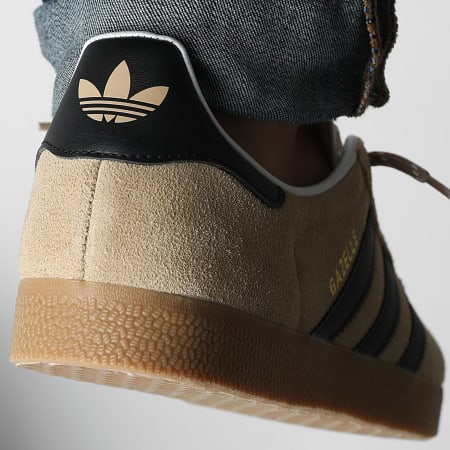 Adidas Originals - Baskets Gazelle IH9635 Magic Beige Core Black Footwear White x SUPERLACED