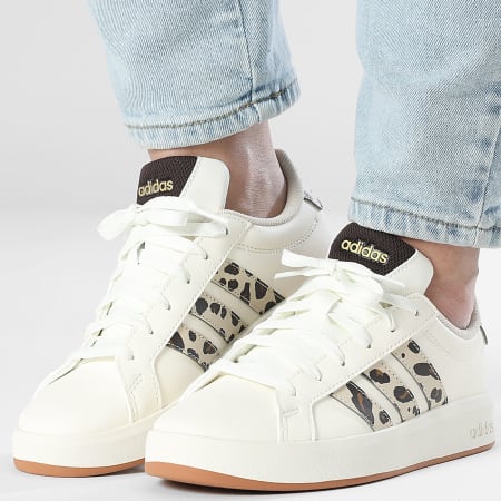 Adidas Sportswear - Baskets Femme Grand Court 3.0 J KJ4849 Core White Leopard