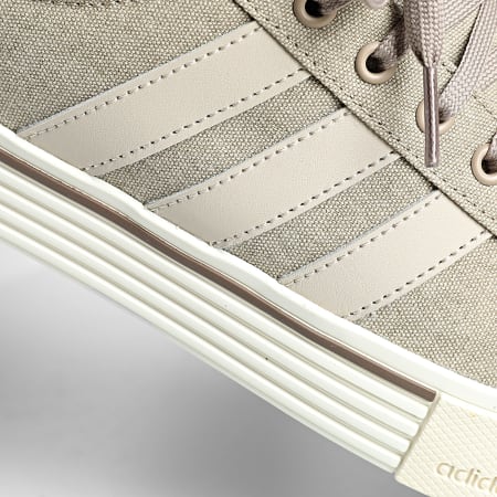 Adidas Sportswear - Baskets Daily 4.0 IH1579 Blanch Cargo Wonder Beige Off White