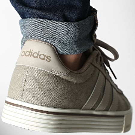 Adidas Sportswear - Baskets Daily 4.0 IH1579 Blanch Cargo Wonder Beige Off White
